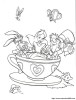 Alice mit ihren Freunden in einer Tasse